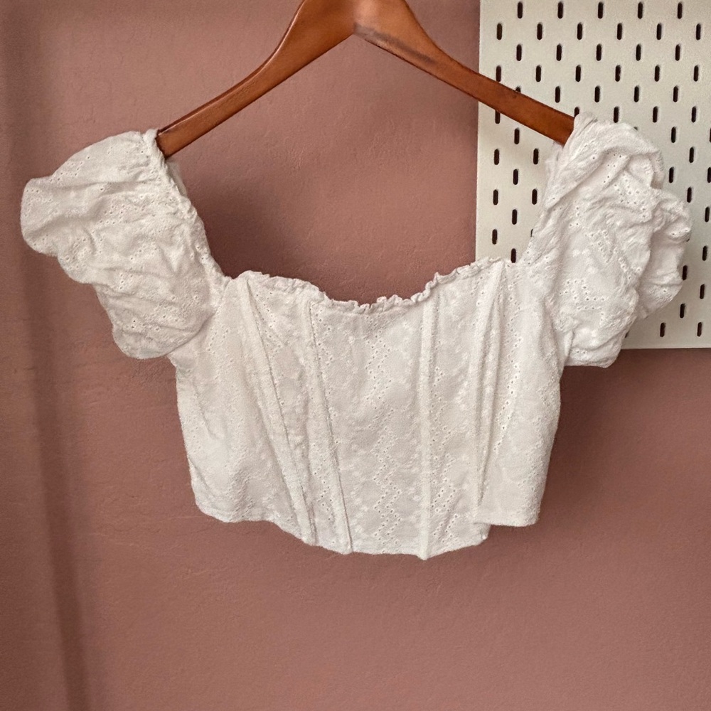 White Lace Puff Sleeve Crop Top
